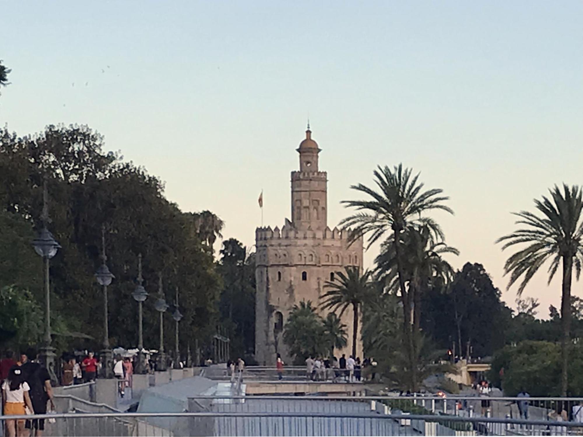 Ad21Sevilla - Suite Exterior photo